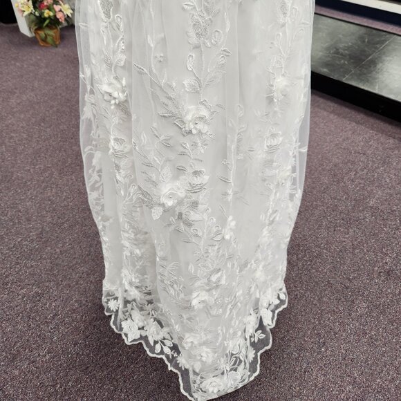 DB Bridal 9SDWG1153 Size 22W Ivory A-line Floral Lace Bridal Gown/Wedding Dress - Picture 3 of 6